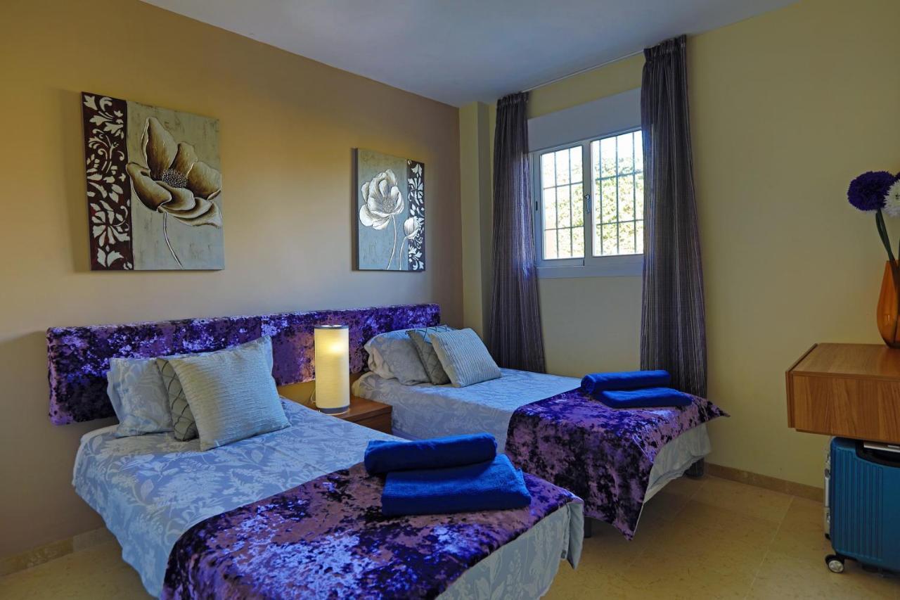 R25 Modern Bright 2 Bedroom Marbella