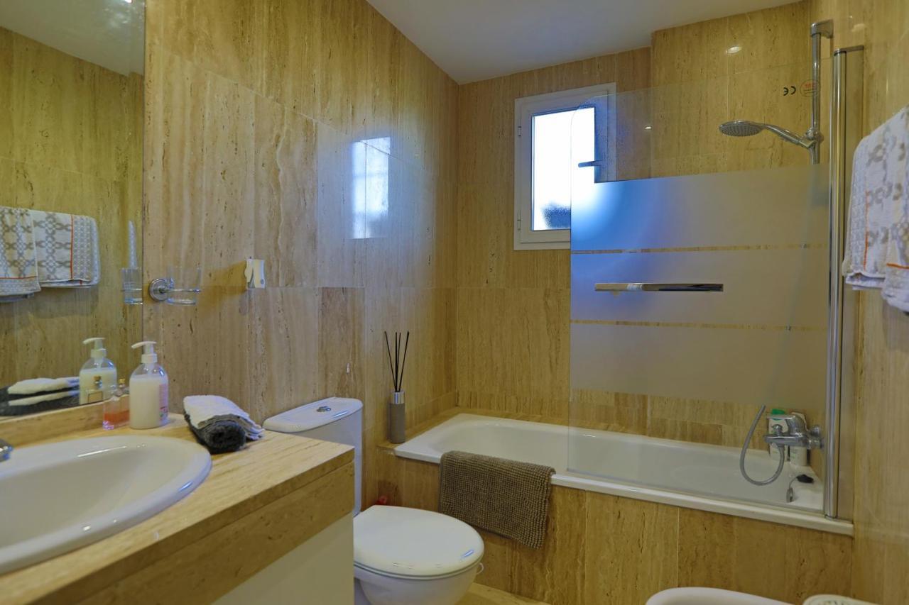 R25 Modern Bright 2 Bedroom * Marbella
