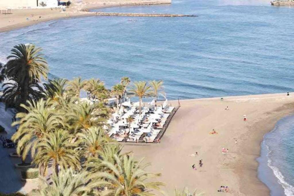 Large Modern Beach Front Apartment, Rooftop Pool!! Apartment Marbella
