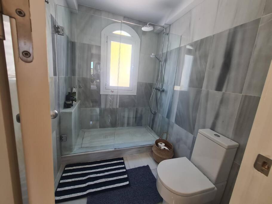 Villa Townhouse In - Walking Distance To Puerto Banus Marbella