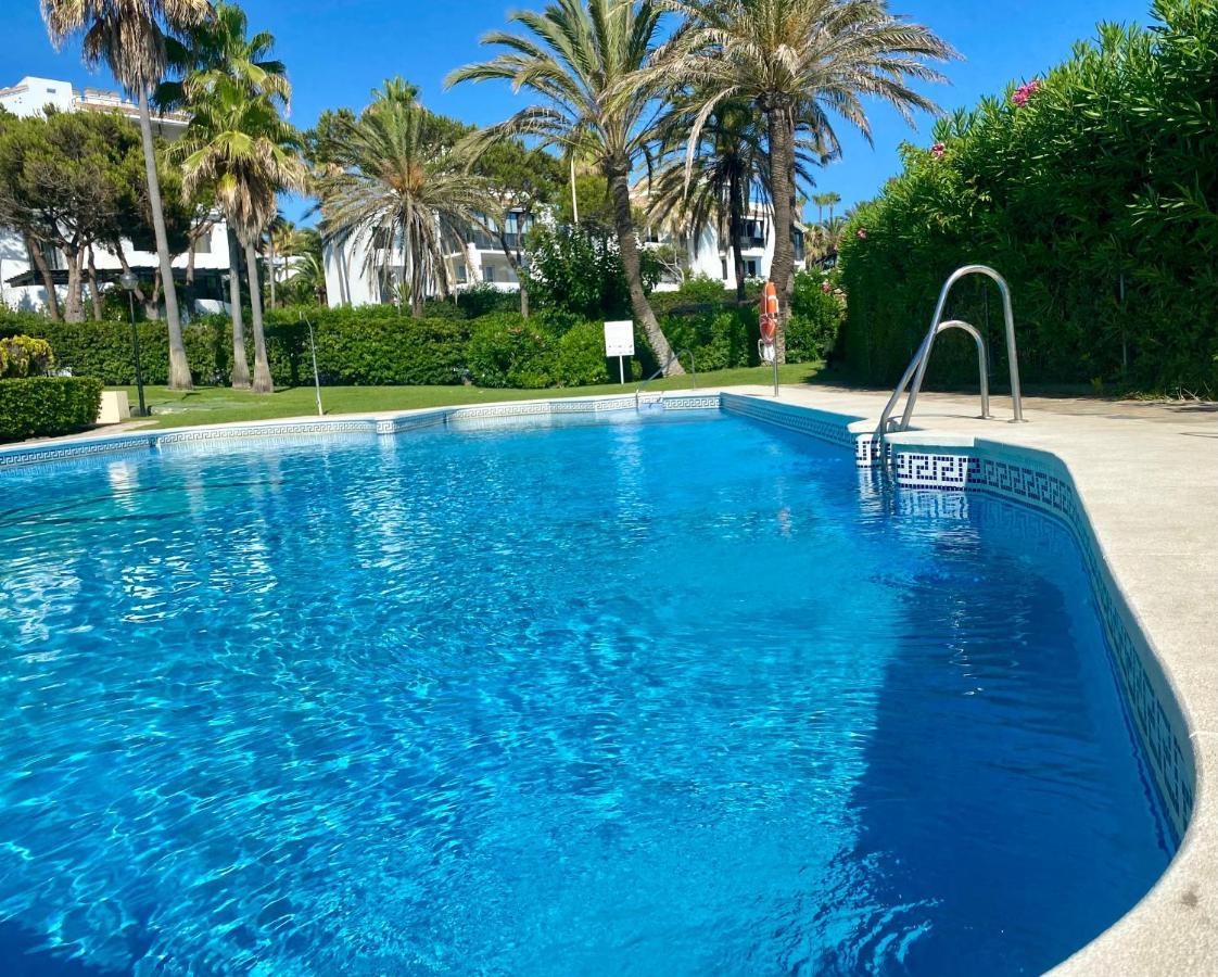 Apartment Honeymoon Corner Suite, Sun-all-day Terrace On The Of Marbella
