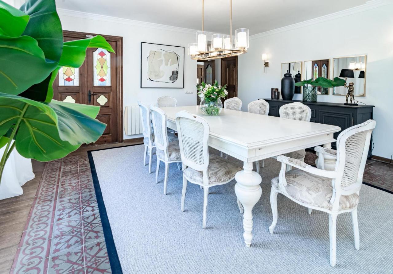 Cln- Spacious 6 Bedroom Next To Villa