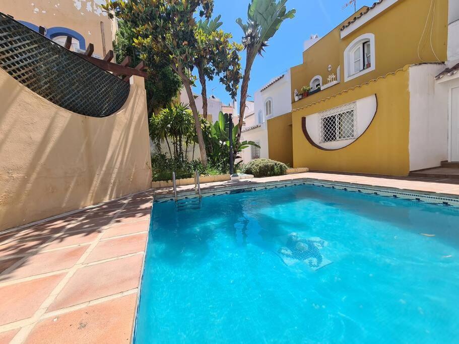 Townhouse In - Walking Distance To Puerto Banus Villa *