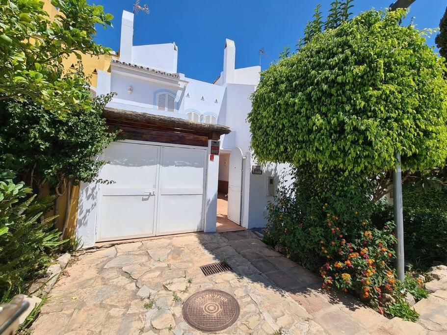 Villa Townhouse In - Walking Distance To Puerto Banus
