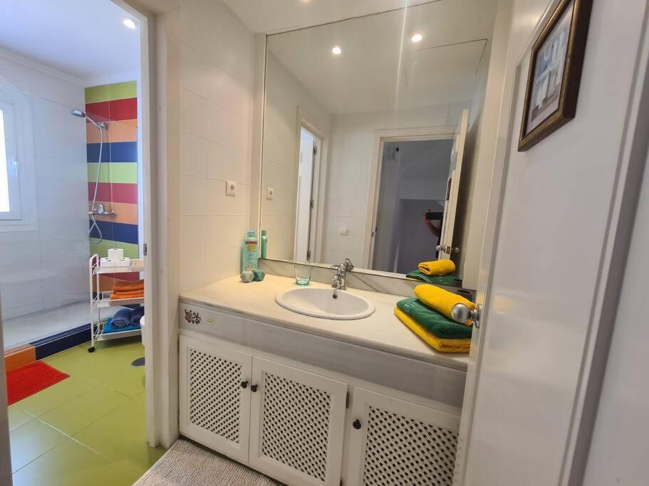 Townhouse In - Walking Distance To Puerto Banus * Marbella
