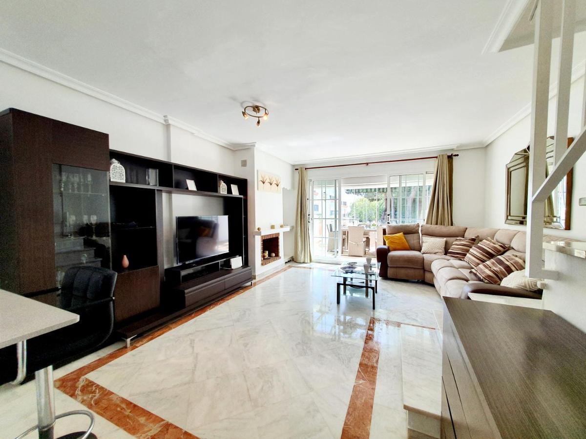 Apartment Lomas De Cabopino House *