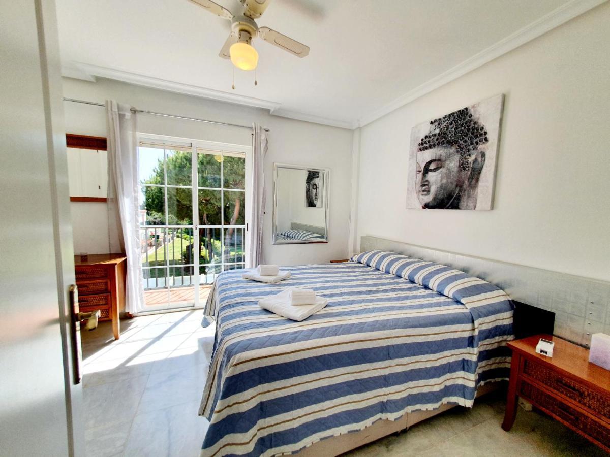 Apartment Lomas De Cabopino House