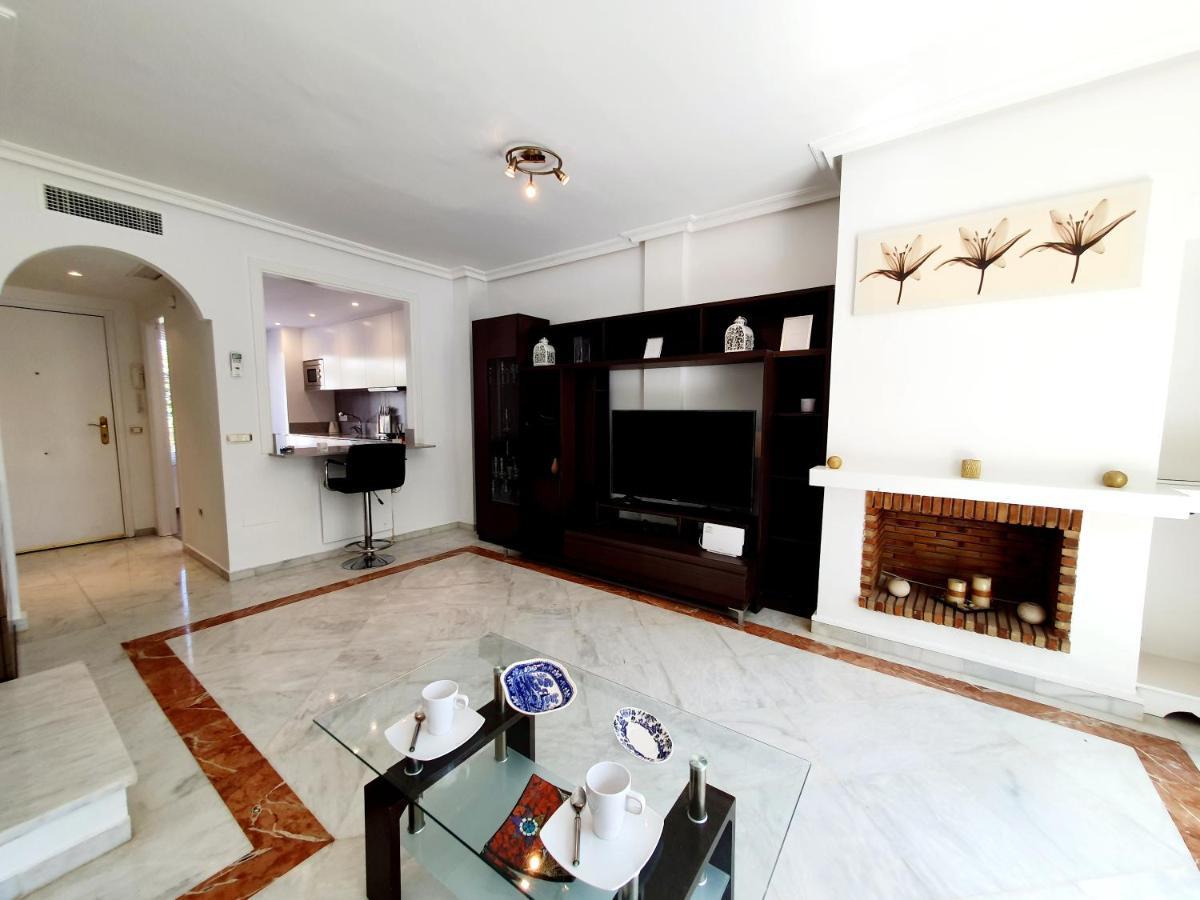 Lomas De Cabopino House *