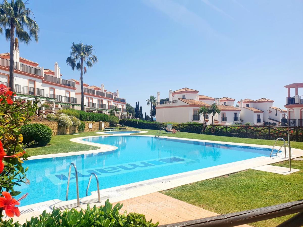 Lomas De Cabopino House Marbella