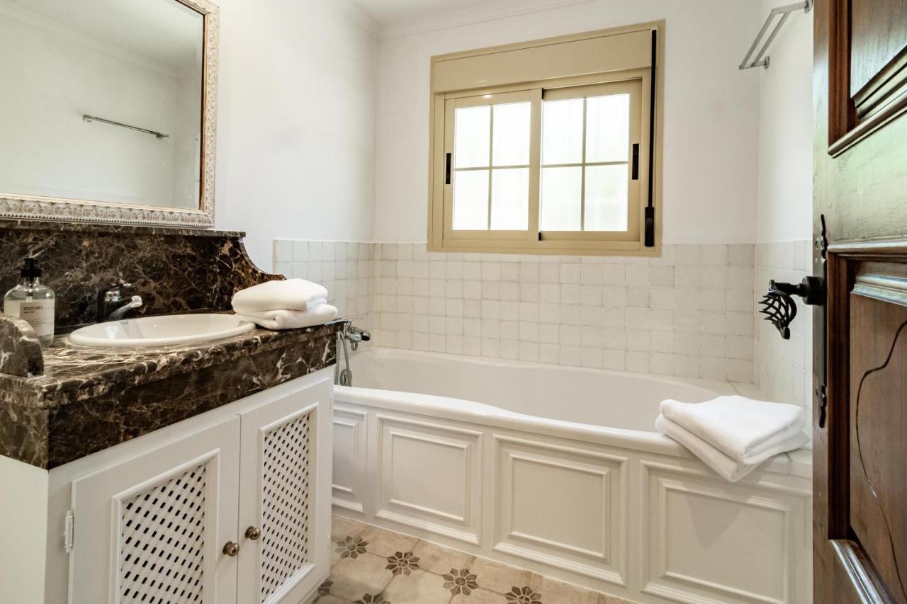 Cln- Spacious 6 Bedroom Next To * Marbella