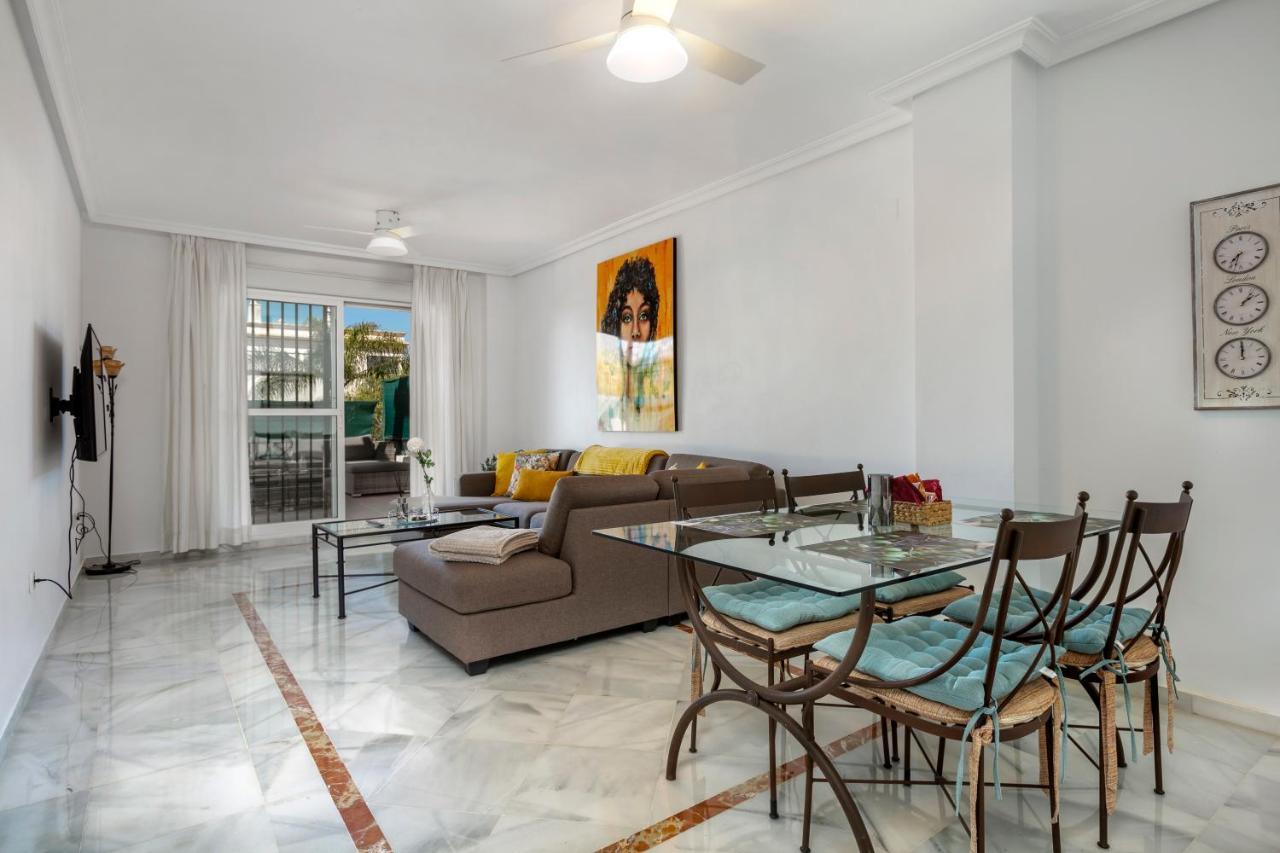 Lovely 2 Bedroom Locrimar V Walk To Rdr260 Apartment