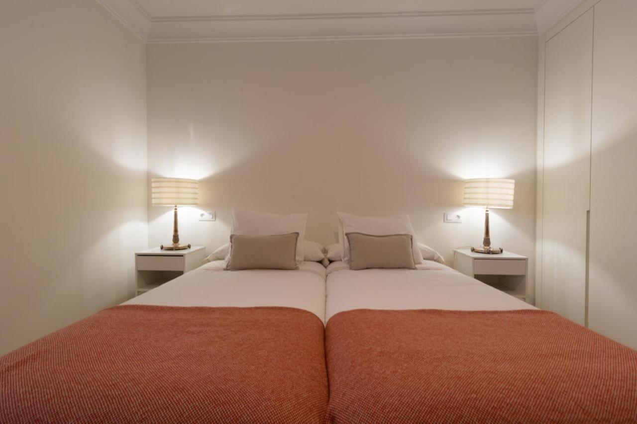 Apartamento Lujoso Y Moderno Piso Con Piscina Cerca Del Campo De Golf En Guadalmina Alta - Quetzal 54 *