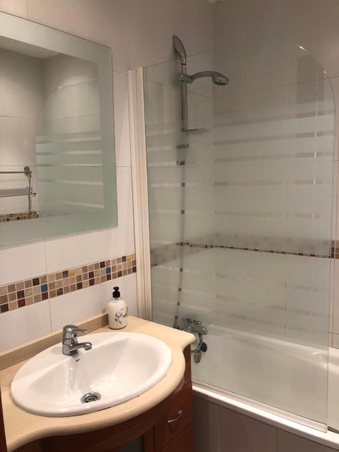 Charming 2 Bed Next To Cabopino Beach, Spain