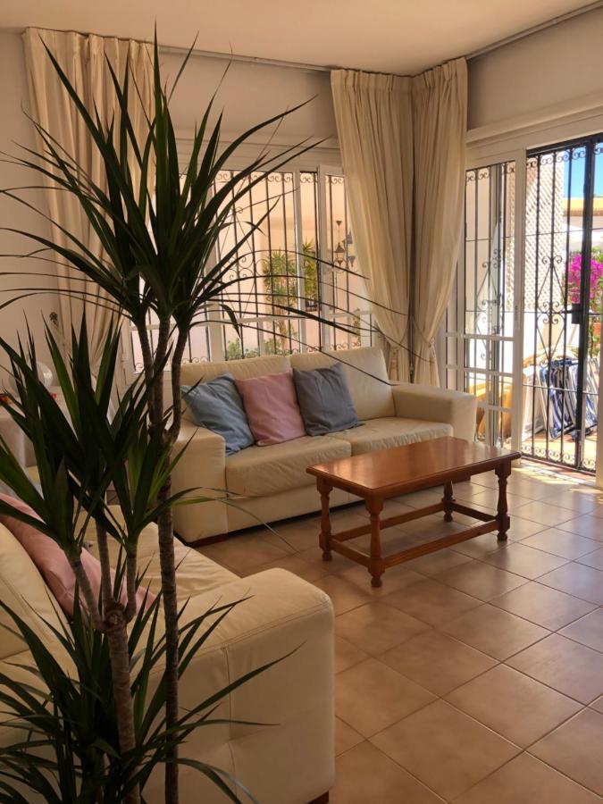 Charming 2 Bed Next To Cabopino Beach, Spain Marbella