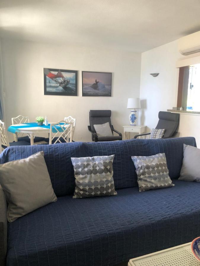 Front Line - 2 Bedroom & 2 Bathrooms Apartment
