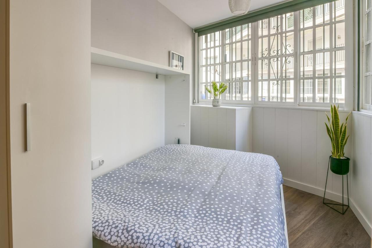 Apt. P/4 1 Min From The Beach W/pool In Apartment *
