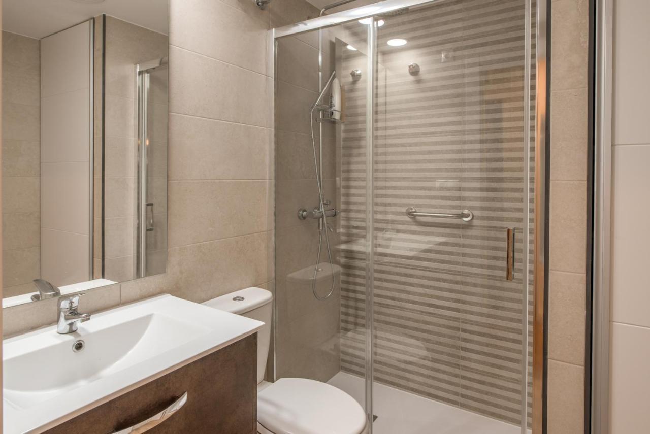 Apartment Apt. P/4 1 Min From The Beach W/pool In *