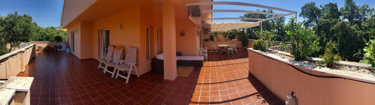 Wonderful Penthouse In Jardines De Santa Maria Golf, Elviria, Appartement Marbella