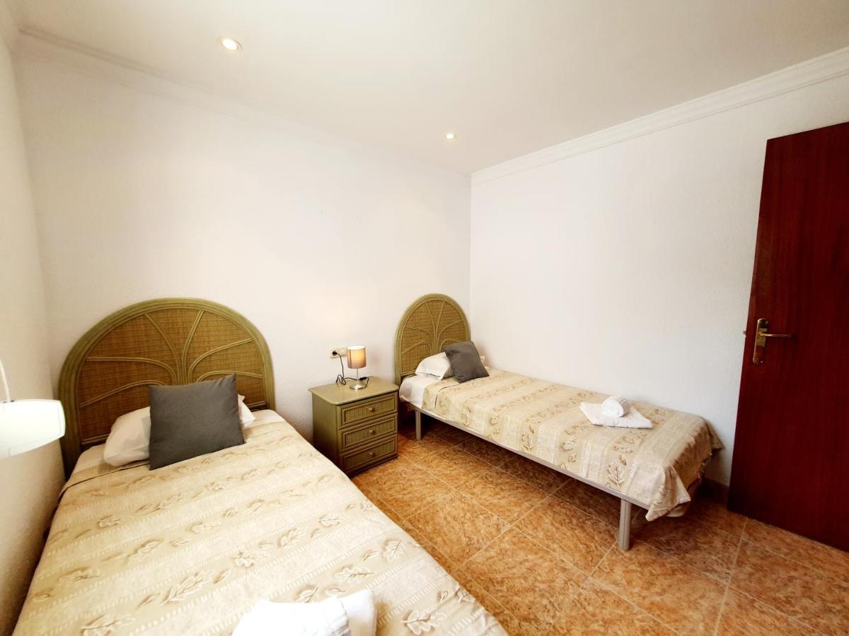 Luna Seafront Apartment Marbella