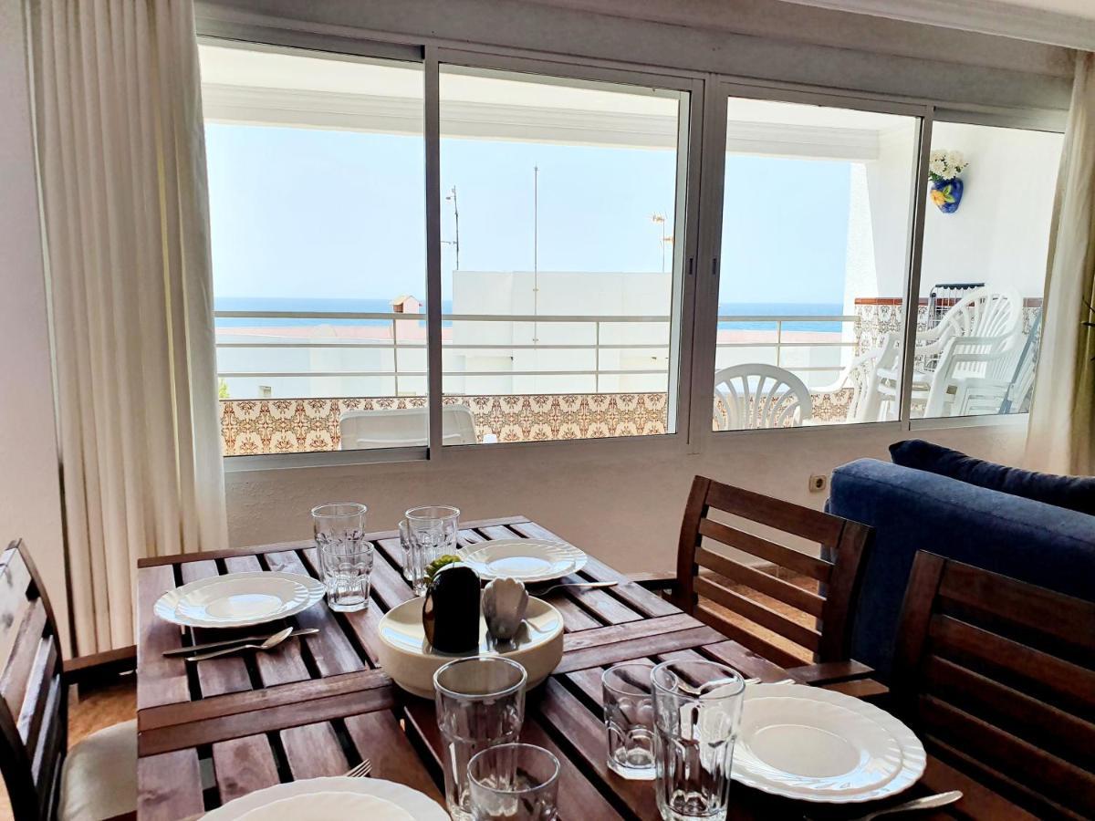 Luna Seafront Apartment Marbella