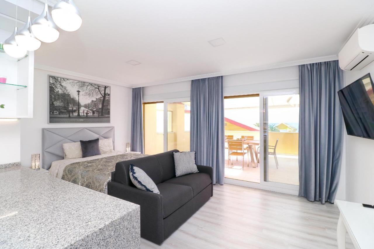 Romana Playa Beachfront * Marbella