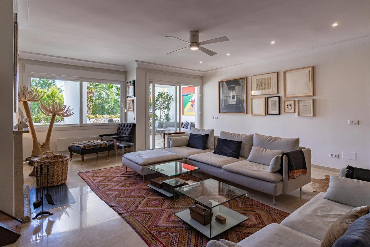 Apartamento Lujoso Y Moderno Piso Con Piscina Cerca Del Campo De Golf En Guadalmina Alta - Quetzal 54 *