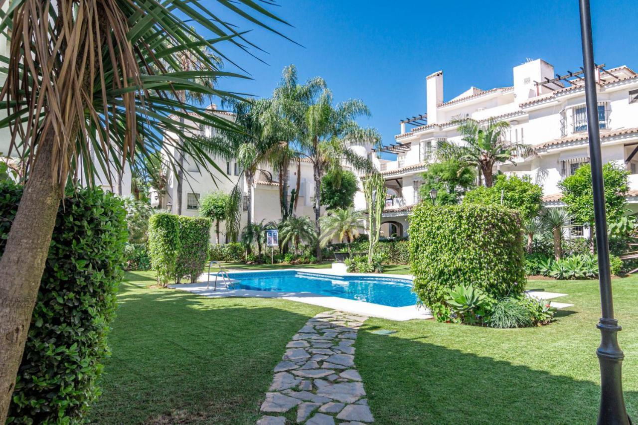 Spectacular 2 Bedroom Penthouse In Location In Nueva Andalucia Apartment Marbella