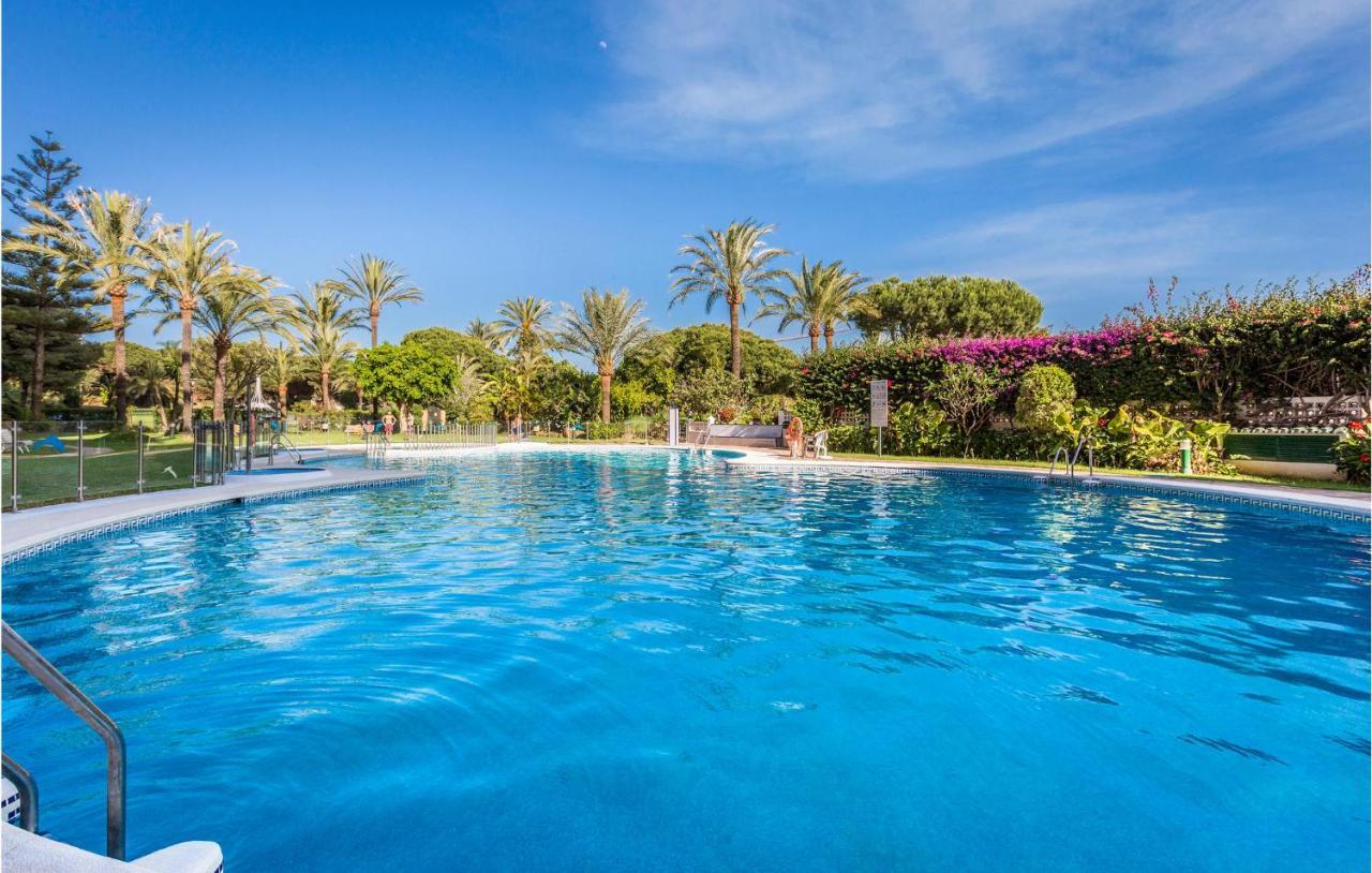 Appartement In With Outdoor Swimming Pool And Wifi *