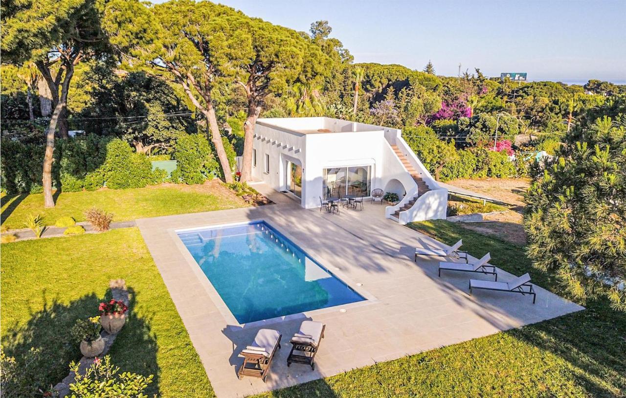 Vakantiehuis Amazing In With Kitchenette Marbella