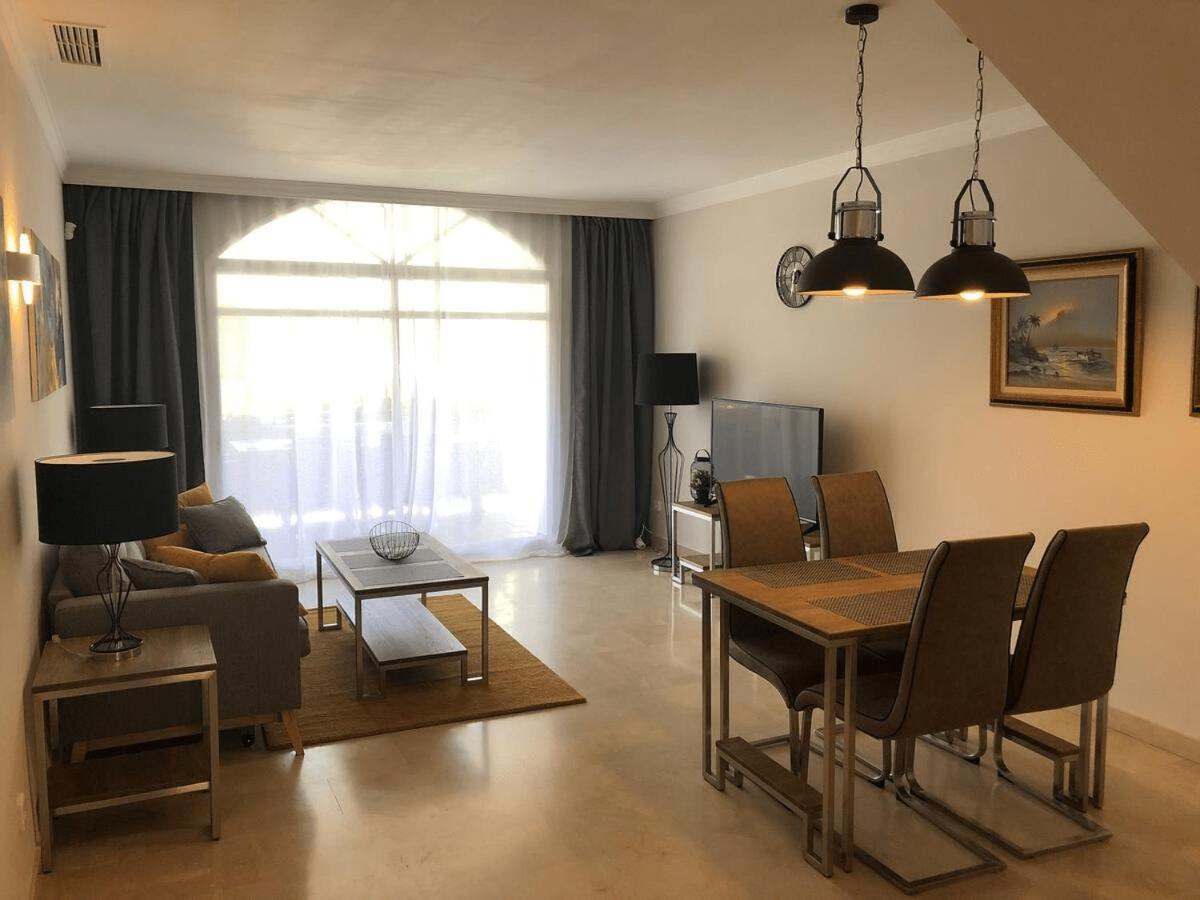 Aloha - Espectacular Con 3 Piscinas, 3 Terrazas Y Parking Marbella
