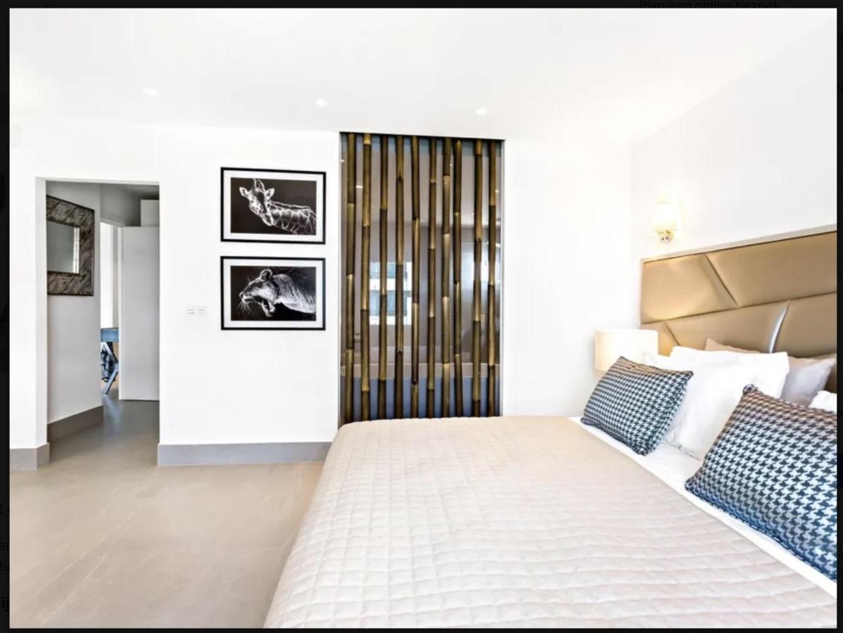 Puerto Banus Luxury Located In Harbor *