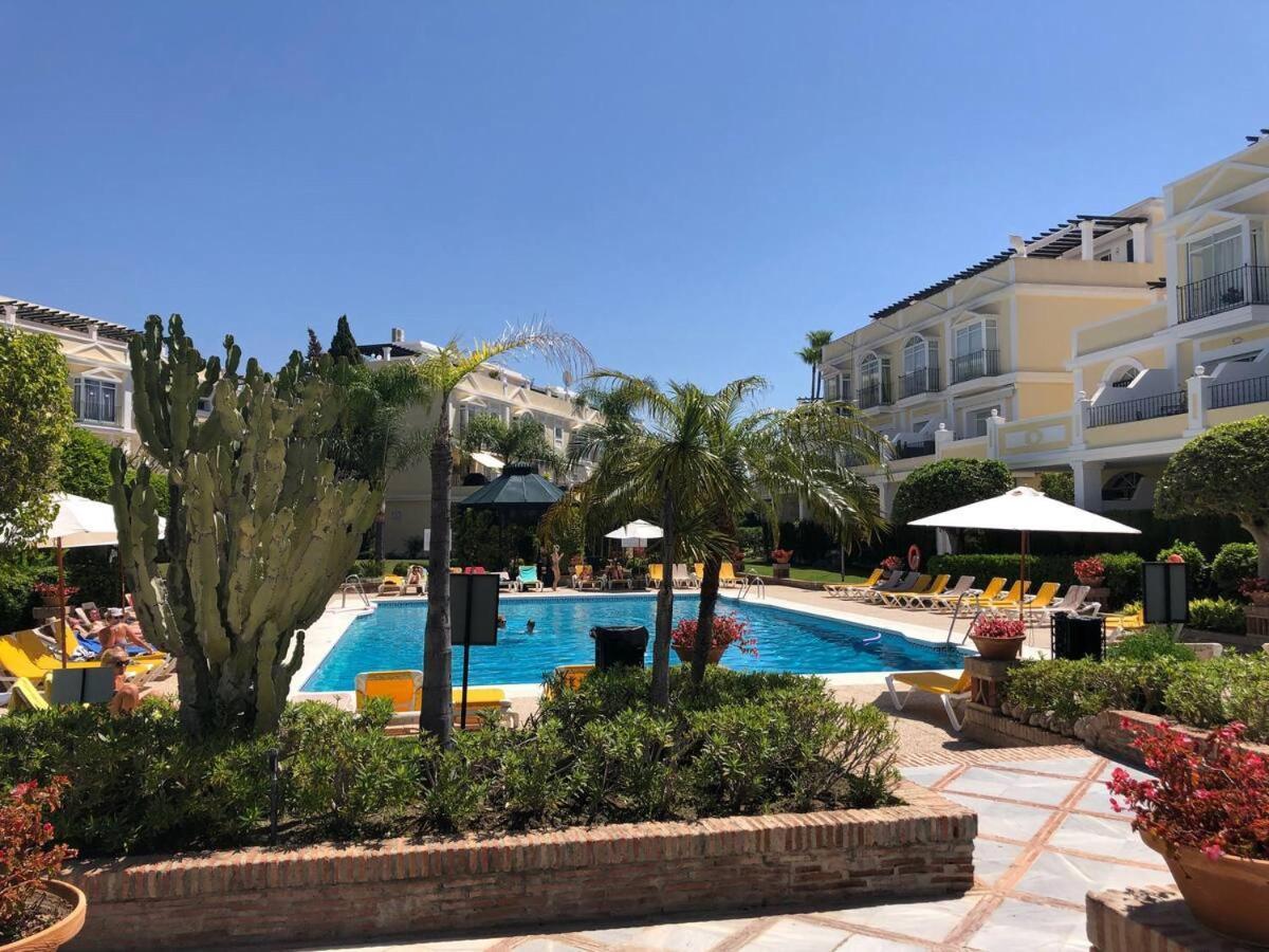 Apartamento Aloha - Espectacular Con 3 Piscinas, 3 Terrazas Y Parking Marbella
