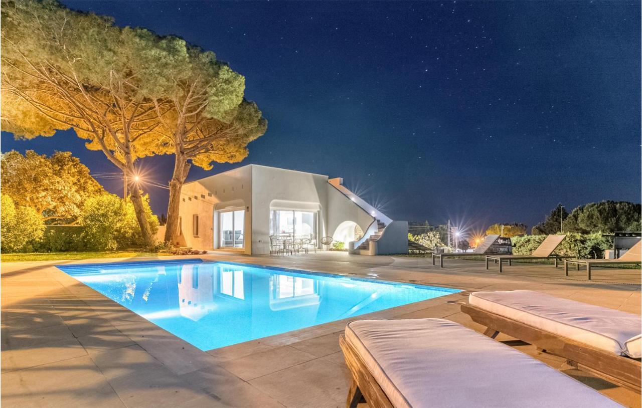 Amazing In With Kitchenette Marbella