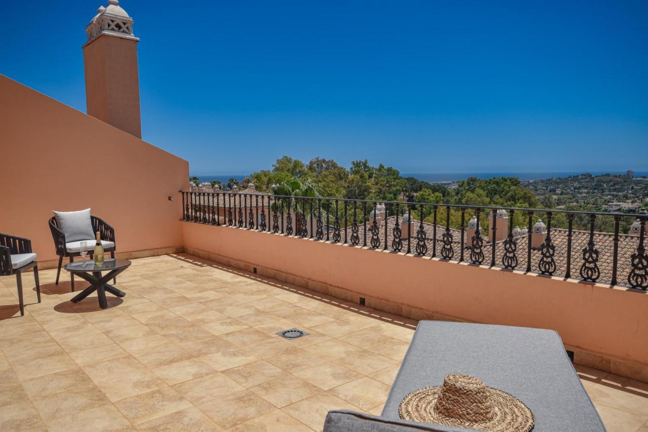 Penthouse With Sea Views In Nueva Andalucia Apartment Marbella