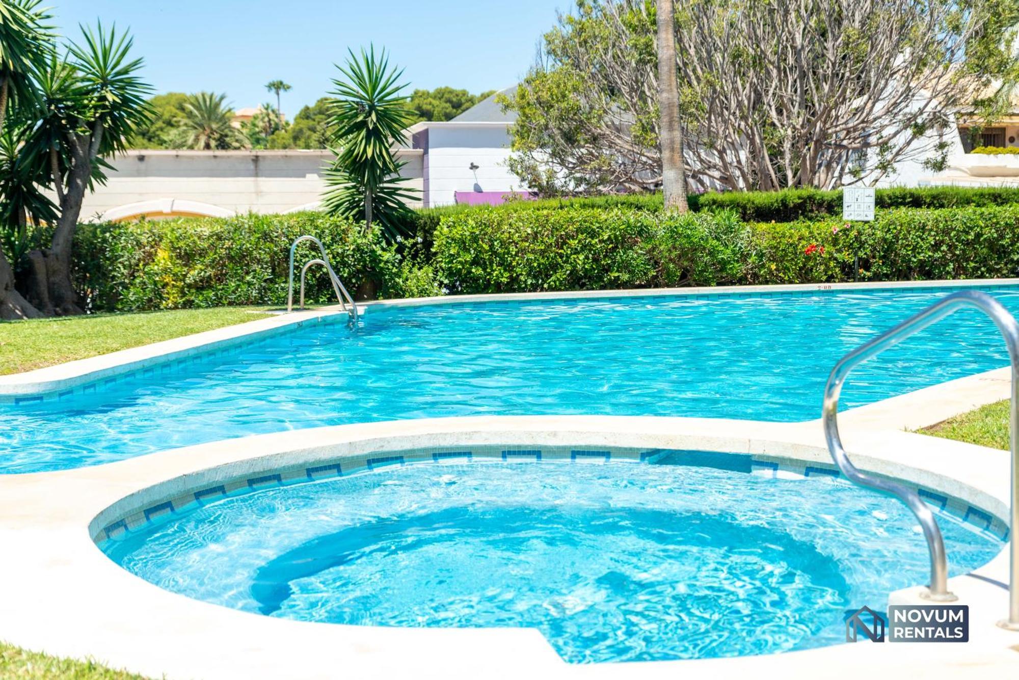 Modern 3 Bdrm With Sea Views & Pool Newly Renovated Apartment *