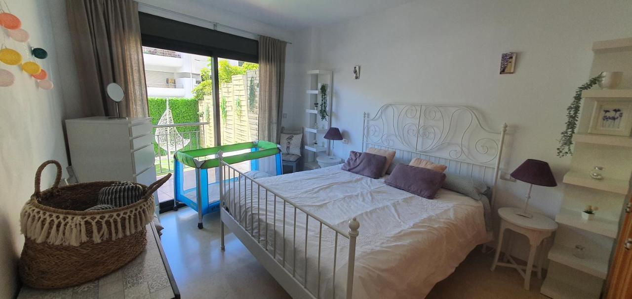 Apartamento Con Jardin Y Piscina Appartement
