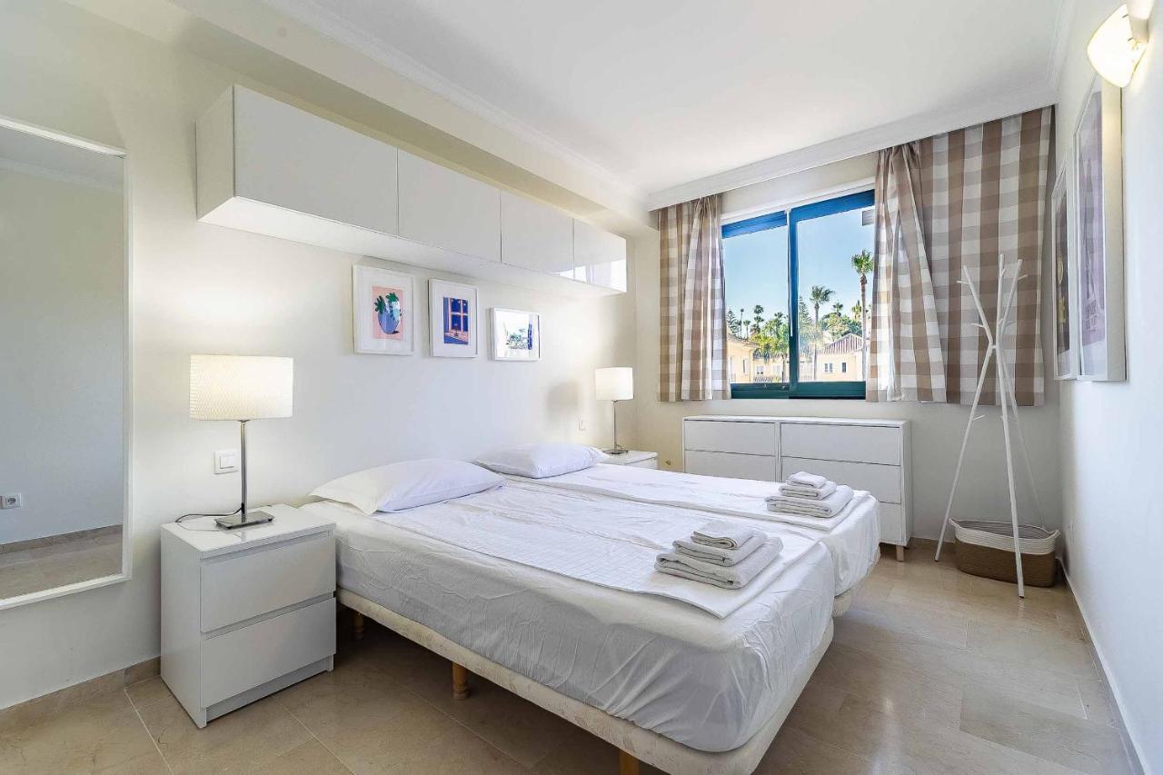 75-apartment With Views In Elviria, Apartamento *