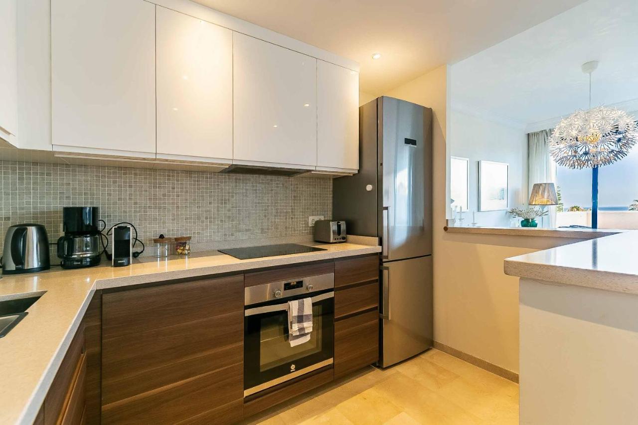 75-apartment With Views In Elviria, Apartamento Marbella