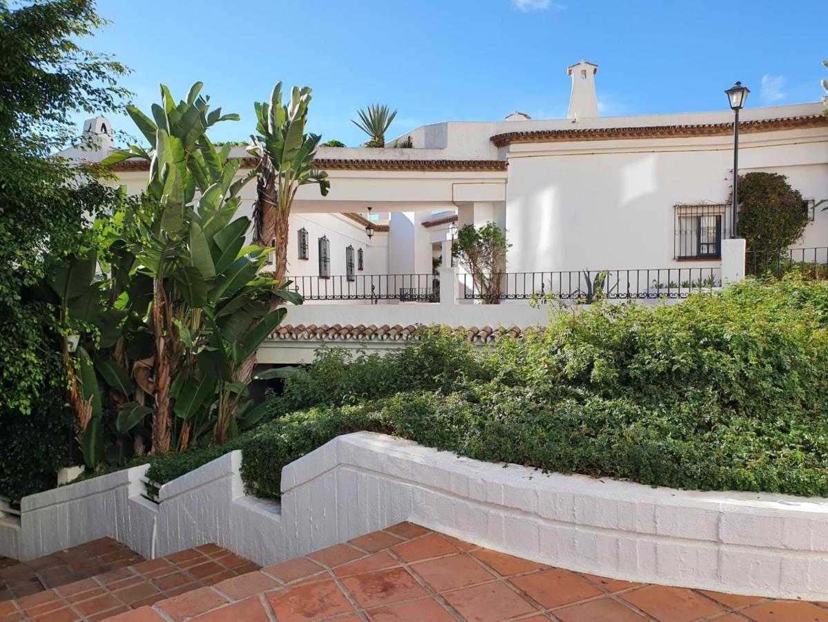 H43 Cabopino Appartement Marbella