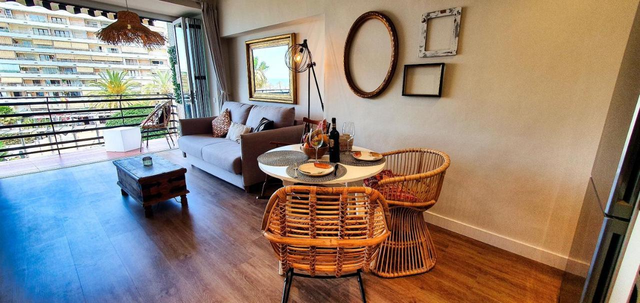 Stunning On The Beachfront With Sea Views In Center. Apartment Marbella