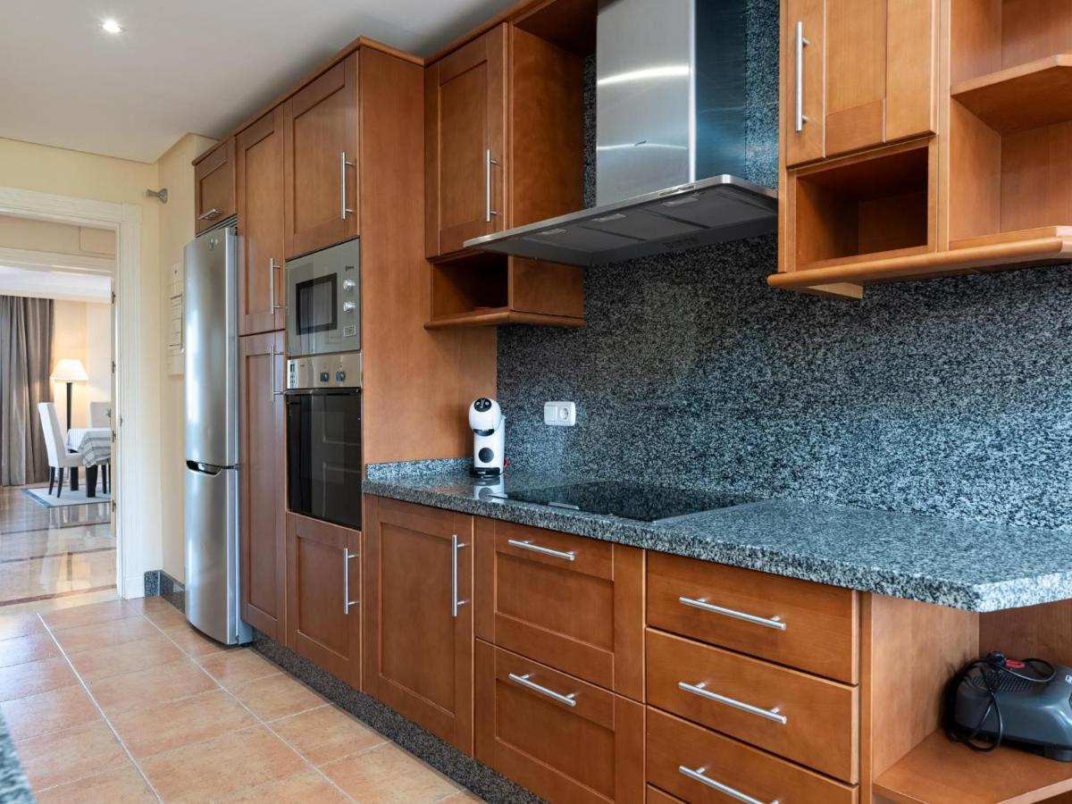 Duplex Penthouse With The Sea Views, Luxury Urbanization Ferienhaus Marbella