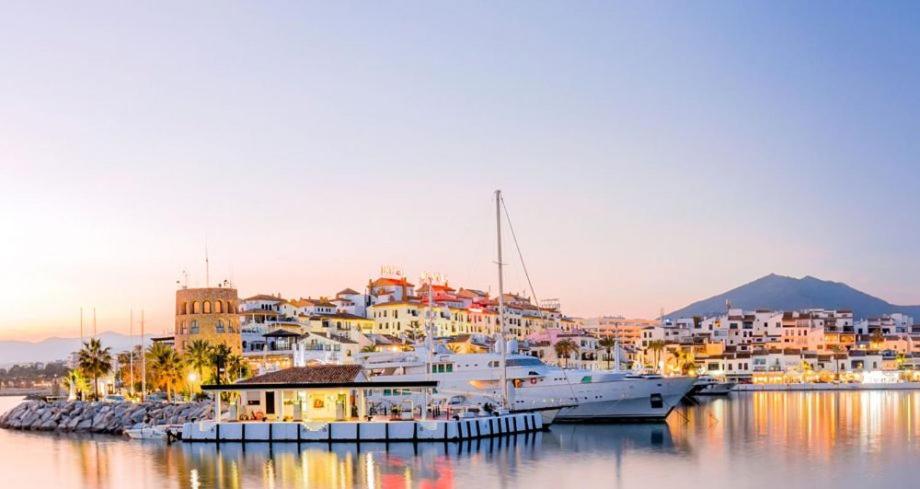 Apartment Puerto Banus Frontline With Amazing Sea Views