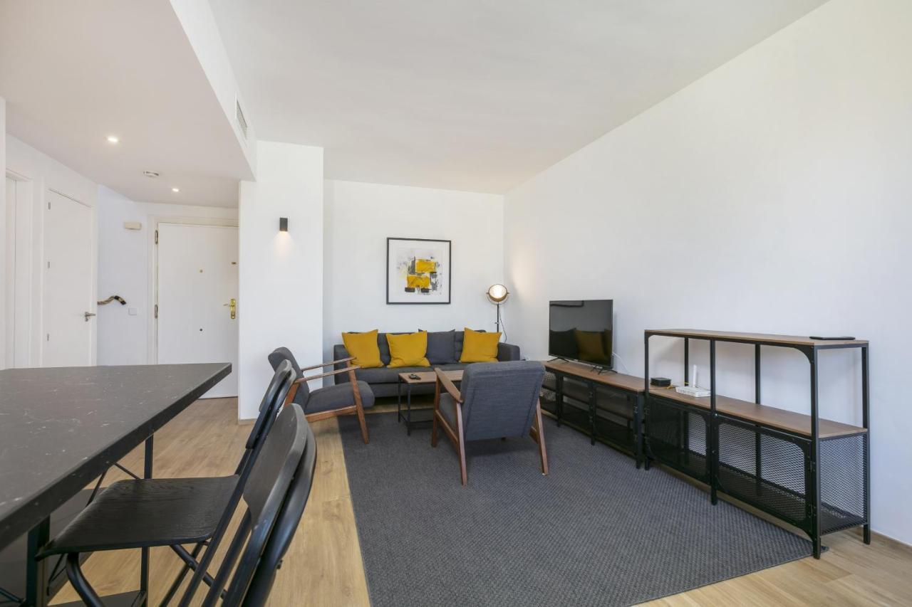 Real - 2 Bedroom Apartment