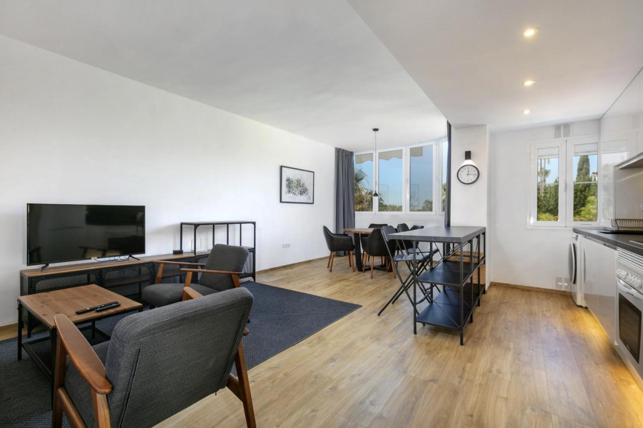 Real - 2 Bedroom *