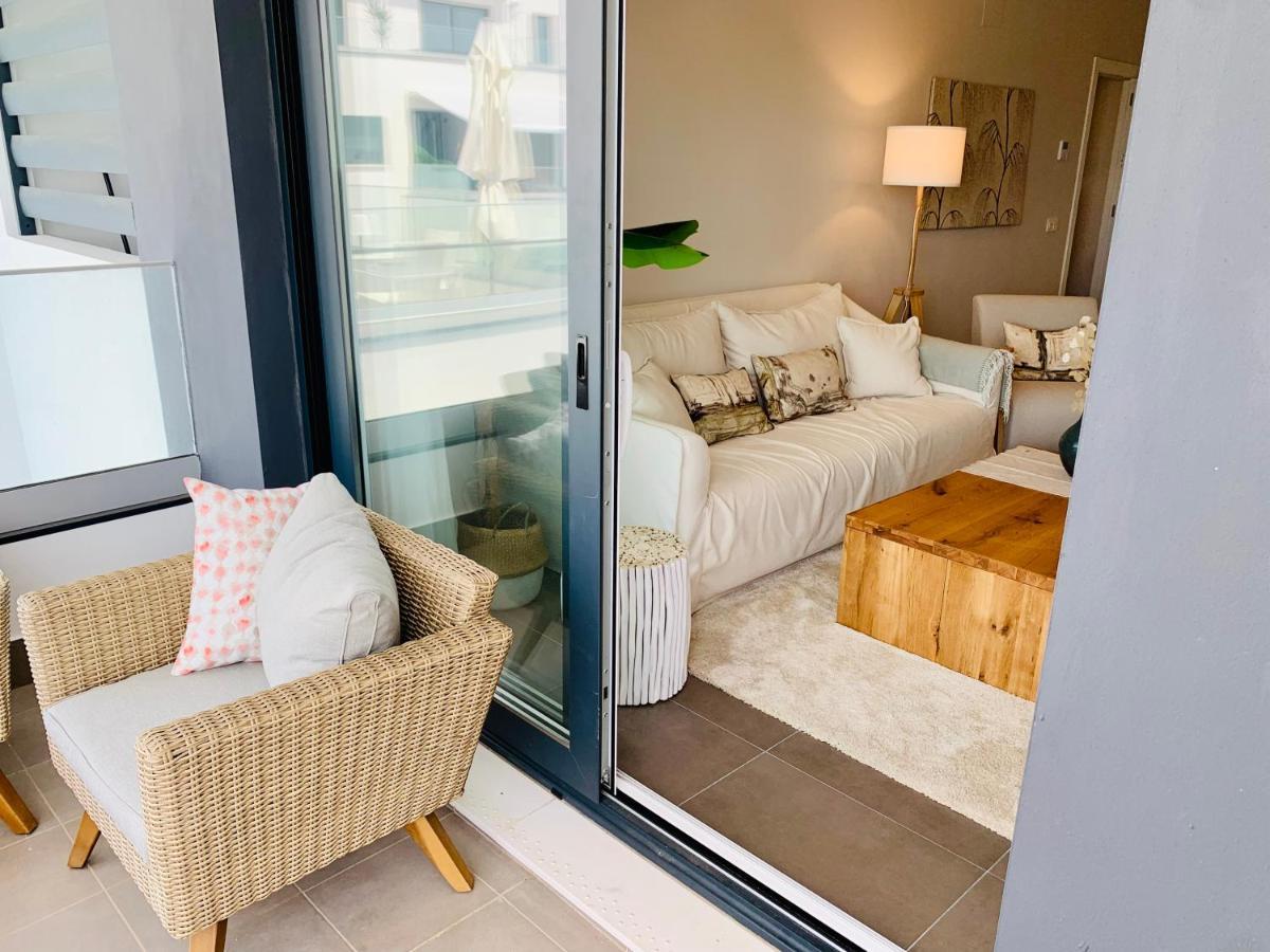 Sea View Luxury New Port Apartment Marbella