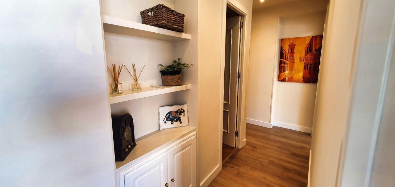 Apartment Stunning On The Beachfront With Sea Views In Center. *