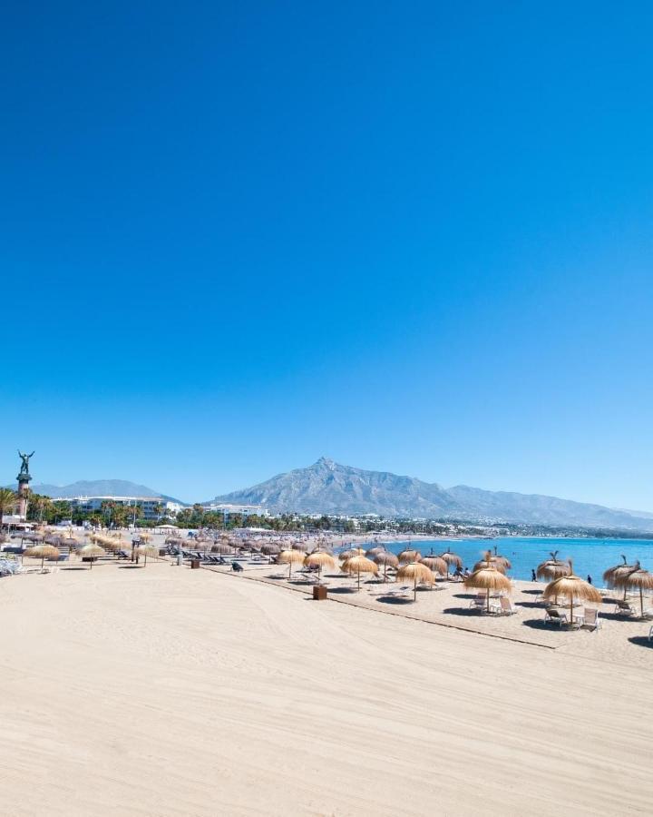 Puerto Banus Peace