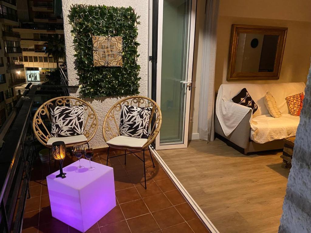 Stunning On The Beachfront With Sea Views In Center. Apartment