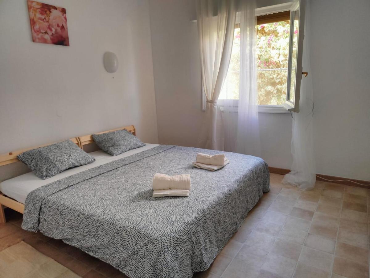 Marbesa 200 M From The Sea!!! Villa