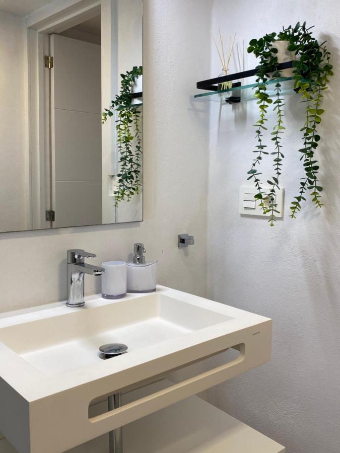 Private Pool&garden - Walk To Beach&marbella Vakantiehuis *